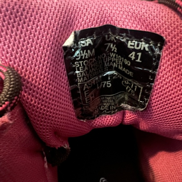 ‘Wolverine’ Women’s Steel Toe Boots - Picture 3 of 9